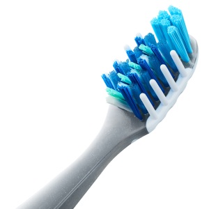 欧乐B(OralB)牙龈专护精准多角度软毛牙刷（爱尔兰进口）(产品颜色随机发送)
