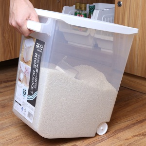 茶花立方米桶塑料储米箱带滑轮米面杂粮收纳箱30斤大号