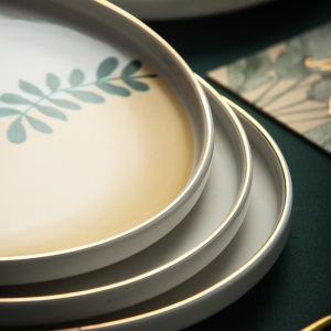 c2创意金边陶瓷餐盘家用西餐牛排盘碟子日式釉下彩平盘菜盘