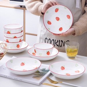 c6草莓碗碟套装家用可爱陶瓷餐具碗盘创意少女心汤碗饭碗面碗菜盘碟