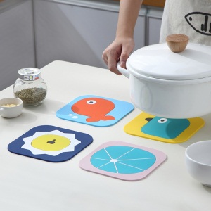 d5隔热垫防烫锅垫创意家用菜垫可爱碗垫子耐热茶杯垫硅胶盘垫餐垫