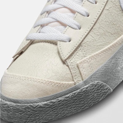 耐克（NIKE）男子运动鞋 BLAZER MID ’77 SE DV0797-100s447