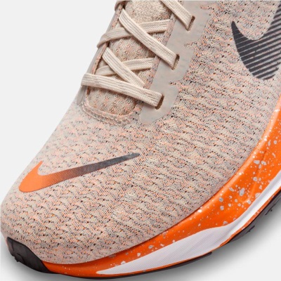 耐克（NIKE）男子公路跑步鞋 INVINCIBLE RUN 3 FQ8720-140s447