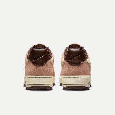 耐克（NIKE）男子空军一号运动鞋 AIR FORCE 1 ’07 LV8 EMB AJ1 FB8878-200s447