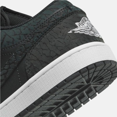 耐克（NIKE）AIR JORDAN 1 LOW SE 男子运动鞋 AJ1 FB9907-001s447