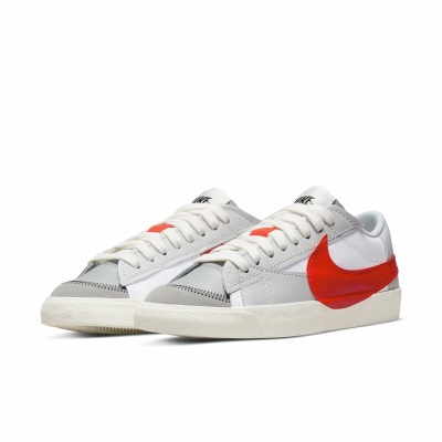 耐克 男子运动鞋耐克大勾板鞋 NIKE BLAZER LOW ’77 JUMBO DQ8769-100s447